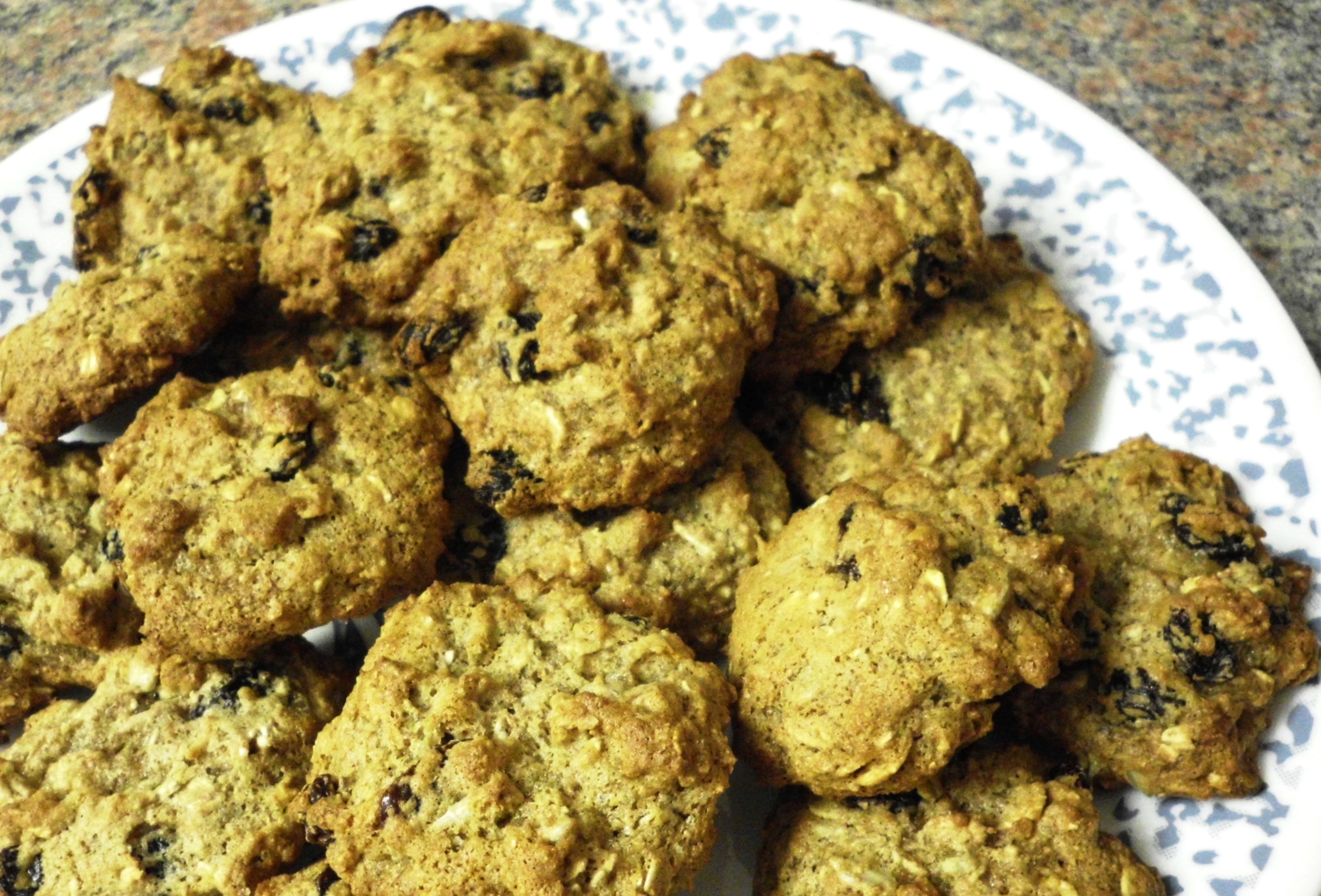 Cravin’ Raisins Muesli Cookies